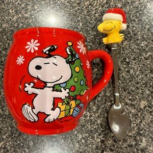 Snoopy Holiday Red Ceramic Mug with stir spoon